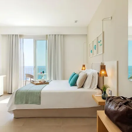 Albatros Hotel 4*