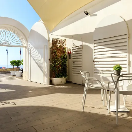 Albatros Hotel 4*