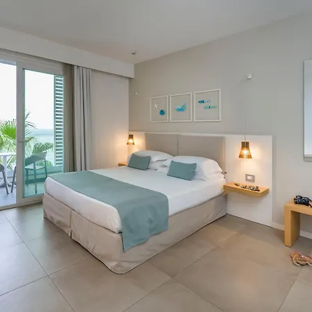 Albatros Hotel