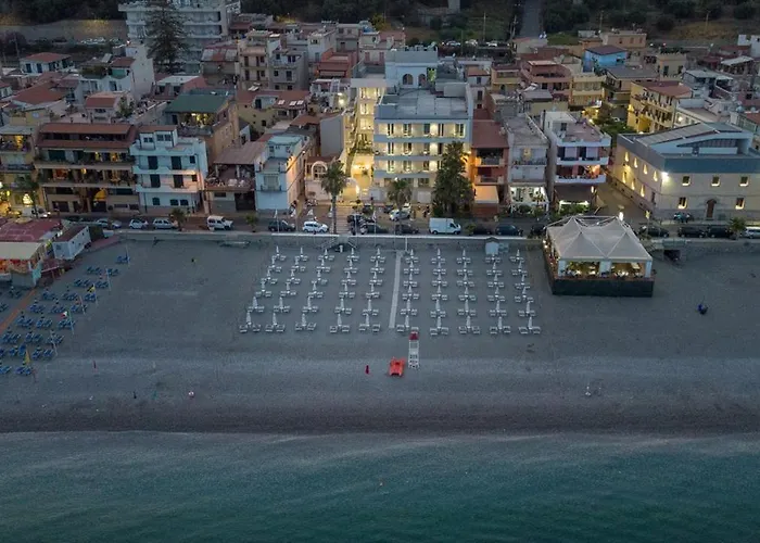 Albatros 4* לטויאני