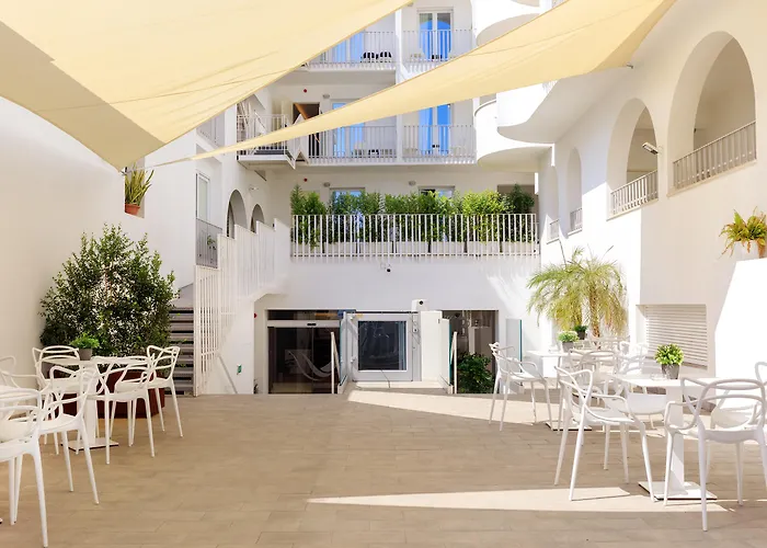 Albatros מלון 4*